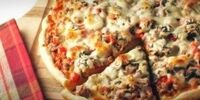 طرز تهیه پیتزا مخلوط خانگی + نکات تهیه