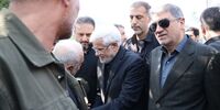 حضور معاون پزشکیان در مراسم تشییع پیکر رهبر شهید/ گفت و گوی عارف با مردم+ عکس