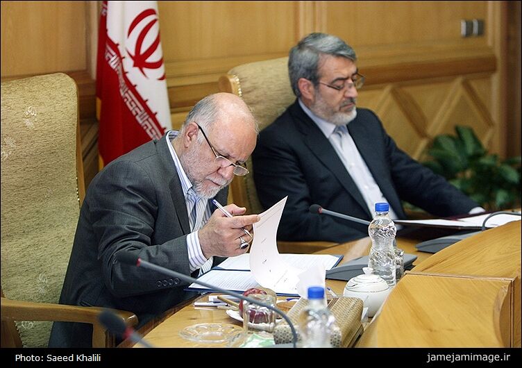 اولین امضای زنگنه با روس ها
