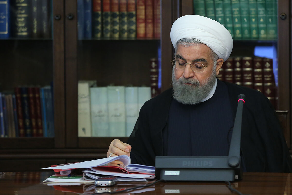 روحانی 4 حکم صادر کرد/ پست‌های جدید امیری، انصاری، امین‌زاده و آوایی رسمی شد