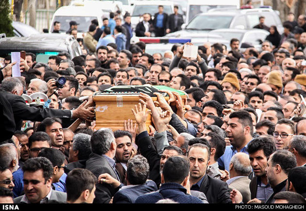 تشییع پیکر مادر رئیس جمهور  به روایت 10 عکس