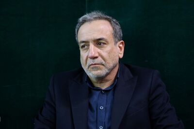 روزنامه جمهوری اسلامی:‌ هنگام ورود عباس عراقچی به کابل از حضور وزیر خارجه طالبان خبری نبود 