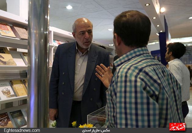 گشت وزیر نیرو در نمایشگاه کتاب (گزارش تصویری)