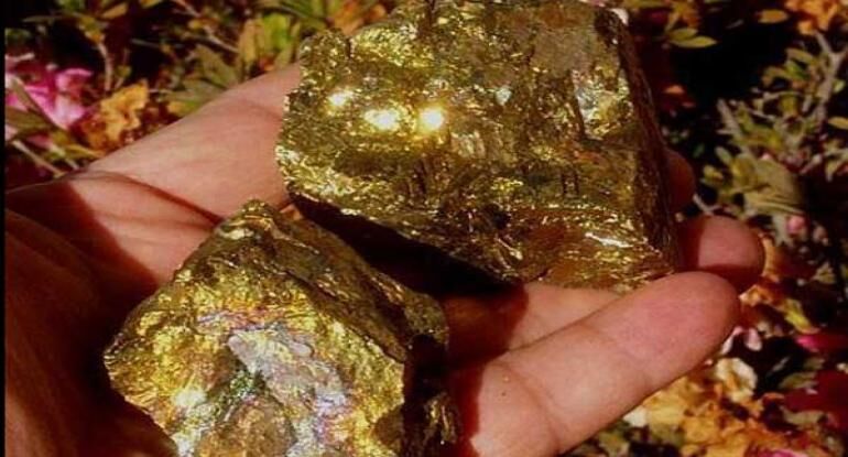 استخراج 80 هزار تن کانسنگ از معدن طلای خمین