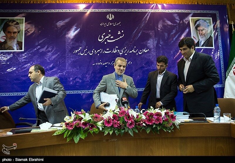 جدول کارنامه اقتصادی دولت / فروش 32 هزار میلیارد تومانی نفت/احیای سازمان مدیریت تا یک ماه دیگر