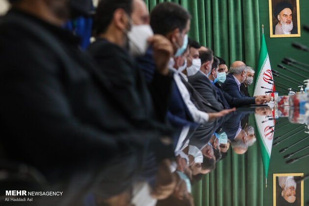 3884946_15.-دیدار-رئیس-مجلس-شورای-اسلامی-با-مدال-آوران-المپیک-توکیو-1