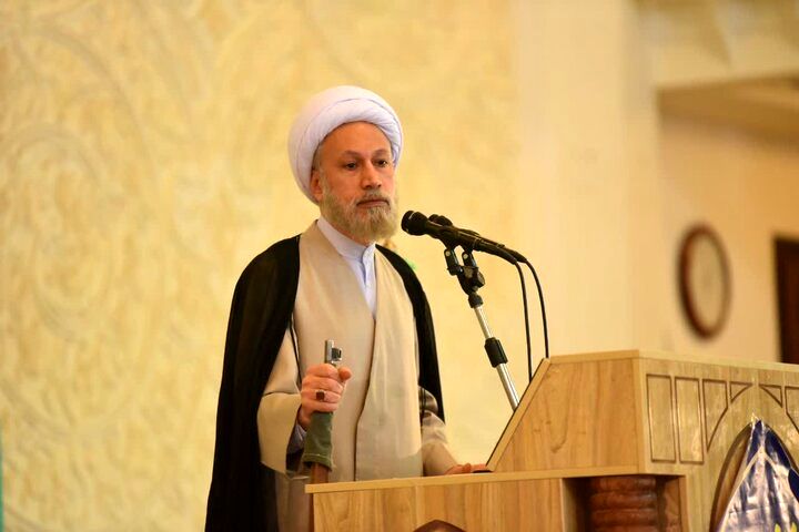 کنایه معنادار امام جمعه شیراز به آمریکا و رژیم صهیونیستی