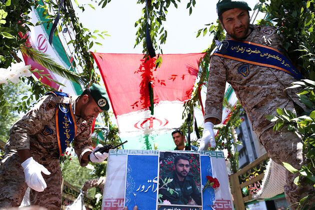مراسم باشکوه تشییع پیکر شهدای حوادث تروریستی تهران