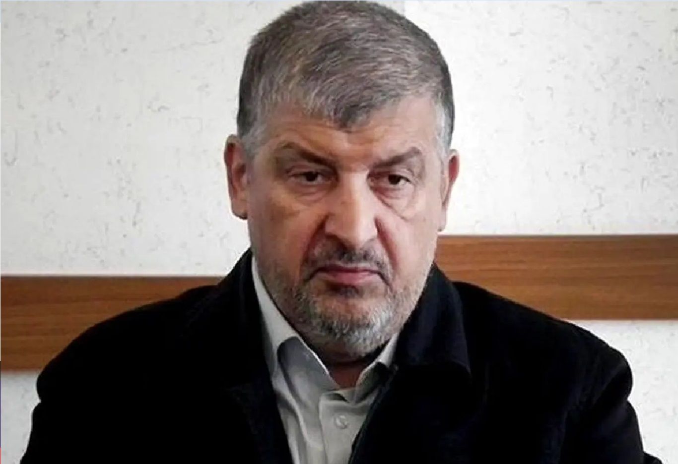 منصور حقیقتپور: نفوذی میتواند با عمامه یا محاسن باشد و یا کروات بزند / در ابتدای انقلاب دچار غفلت شدیم