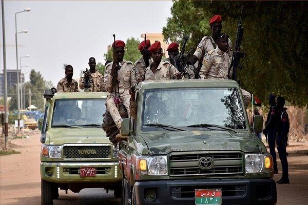 کودتا در سودان ناکام ماند/ ۴۰ افسر ارتش بازداشت شدند/ مردم به خیابان بیایند

