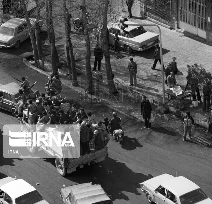 21 بهمن/انقلاب