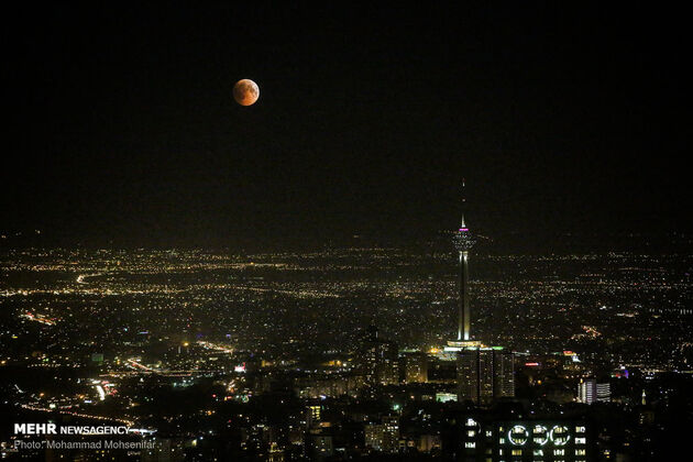 گزارش تصویری ماه گرفتی شب گذشته 