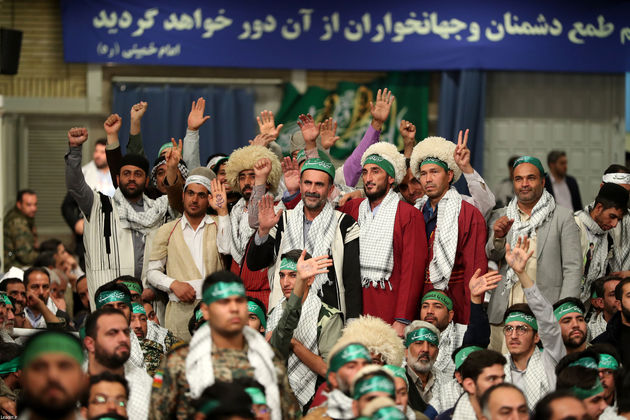 تصاویر دیدار هزاران نفر از بسیجیان با مقام معظم رهبری