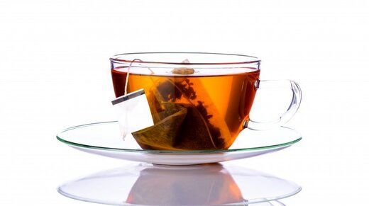 8 کاربرد جالب و حیرت انگیز چای کیسه‌ای؛ از کاهش دندان درد تا بهبود جای زخم!
