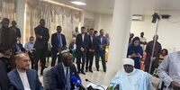نشست مشترک امیرعبداللهیان و وزیر خارجه مالی با فعالان تجاری