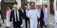 حضور وزیر خارجه انگلیس در خانه بنیانگذار آل سعود + عکس