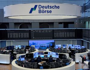 زلزله در بازارهای آسیا | نفت در اوج، بازار سهام در سراشیبی، طلا در حاشیه | سناریوهای نگران‌ کننده‌تر در راه است؟