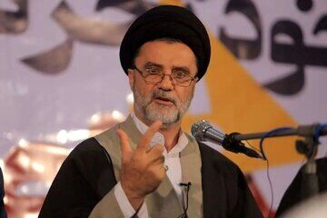 نبویان: اگر قالیباف در مذاکرات اخیر نبود اتفاقات بدی می‌افتاد!/ تخریب آقایان قالیباف و جلیلی که از دلسوزان نظام هستند، خیانت است