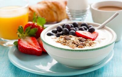 نخوردن صبحانه باعث چاقی می شود ؟ 