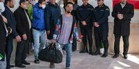 لحظه آزادی زندانیان که شامل عفو گسترده توسط رهبر انقلاب شدند +عکس 