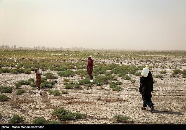 روستاهای هیرمند در بحران