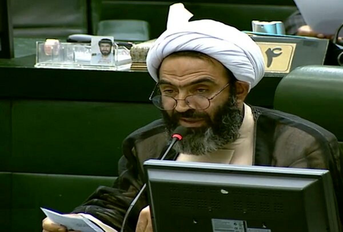کنایه یک نماینده به قالیباف و باهنر / برخی فکر می‌کنند صندلی ریاست و وجهه آن‌ها در گرو تاختن به حجاب است