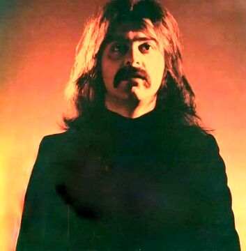 کوروش یغمایی از دنیای موسیقی خداحافظی کرد