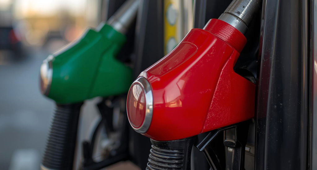 پیش بینی عضو اتاق ایران درباره حذف بنزین 1500 تومانی تا 6 ماه آینده /سه نرخی شدن قیمت بنزین قطعا منجر به فساد می شود