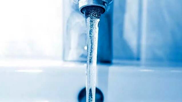 اُفت فشار آب از نیمه‌شب تا صبح در مناطق مختلف / محدودیت‌های آبی به ساعات دیگر هم می رسد؟