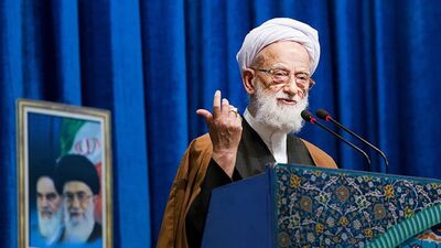 تصاویر تاریخی از محمد امامی کاشانی؛ از هم‌نشینی با خاتمی تا ایستادن کنار احمدی‌نژاد و رئیسی+ عکس