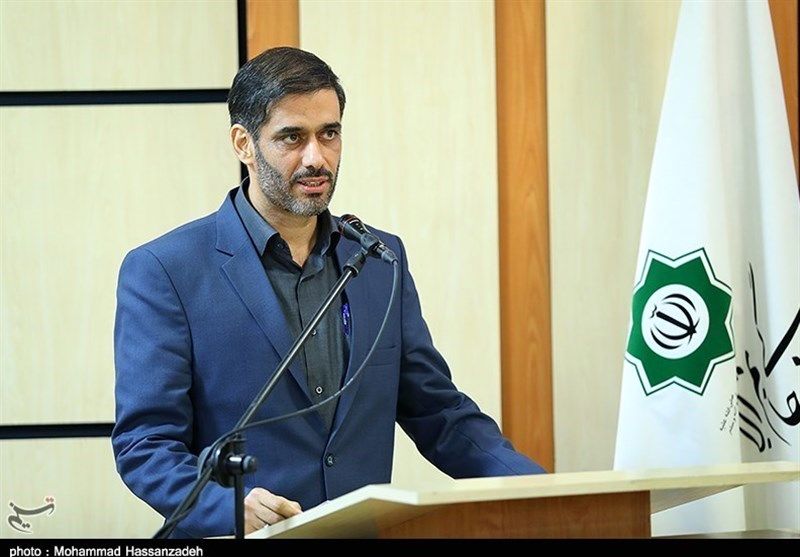 شهردار آینده تهران در دو راهی پاستور - بهشت 
