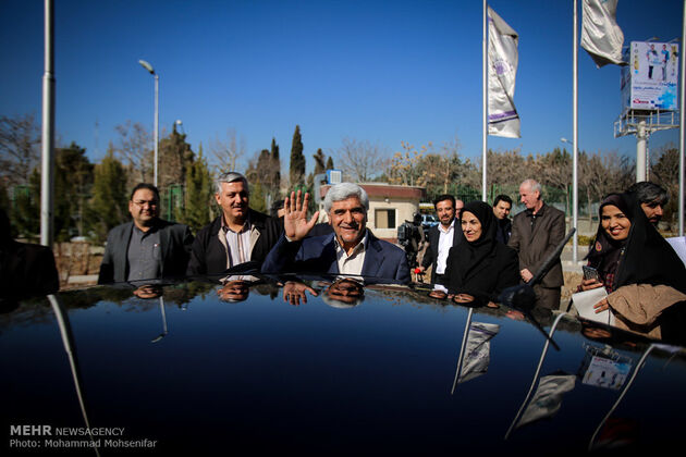 بازدید وزیر علوم از حوزه امتحانی آزمون دکتری