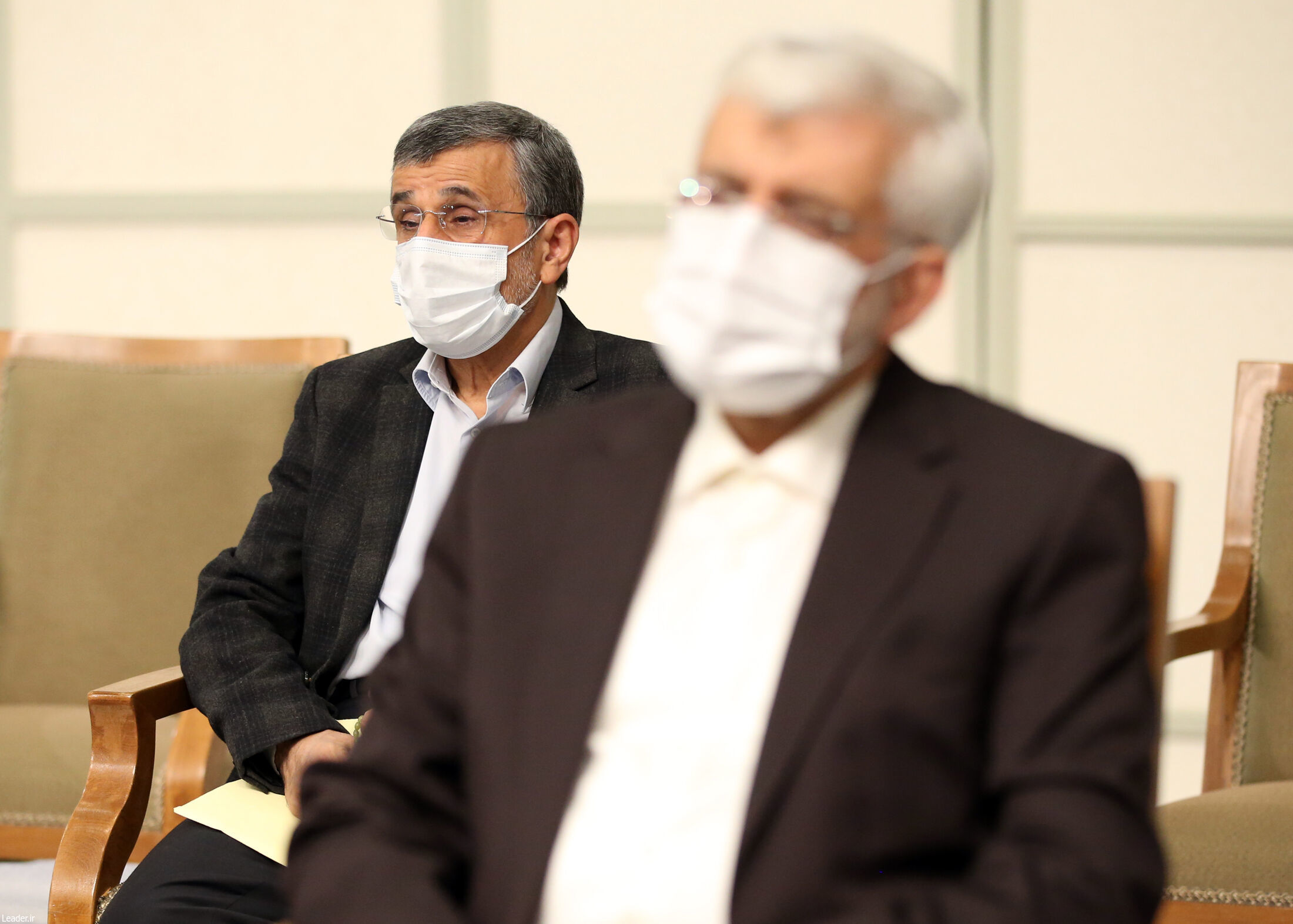 حضور احمدی نژاد در دیدار با رهبر انقلاب/ او پشت سر جلیلی نشست+ عکس