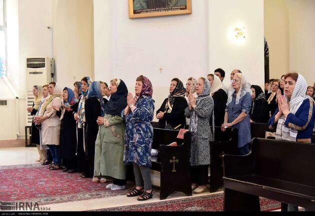 عید تبرک انگور در کلیسای مریم مقدس تهران‎