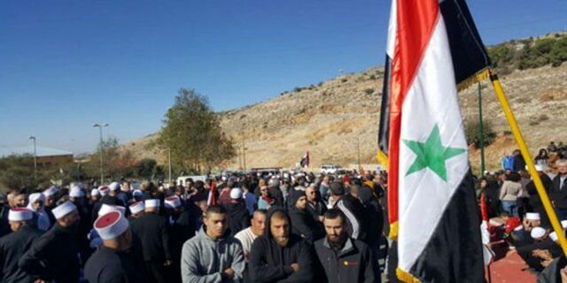 ساکنان استان‌های مختلف سوریه در اعتراض به تصمیم اخیر ترامپ تجمع‌های اعتراضی برگزار کردند