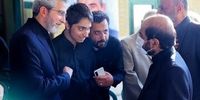 انتشار یک عکس در مراسم بزرگداشت داماد رهبر شهید/ این نوجوان نوه رهبر شهید انقلاب است؟ + عکس