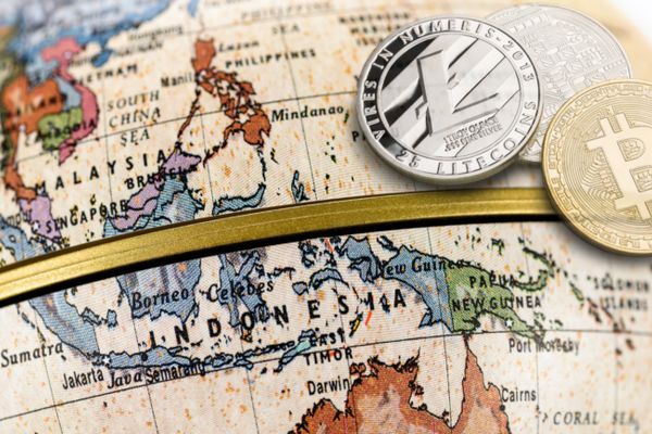 از تجربه جسورانه درباره بیت کوین تا  سیاست «نه» به رمزارز | بیت کوین باید پول رسمی باشد یا خط قرمز در نظام مالی؟ 