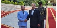 پزشکیان به استقبال شهباز شریف رفت+ فیلم