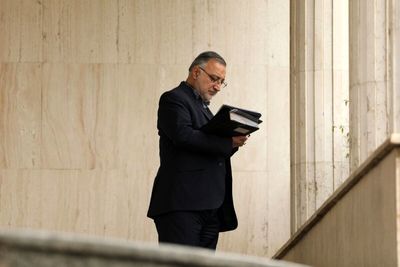 شانسِ زاکانی برای تکرار ریاست بر شهرداری از نگاه میرلوحی | اصولگرایان با 3 لیست می آیند | نظرسنجی‌ها نگران‌کننده است