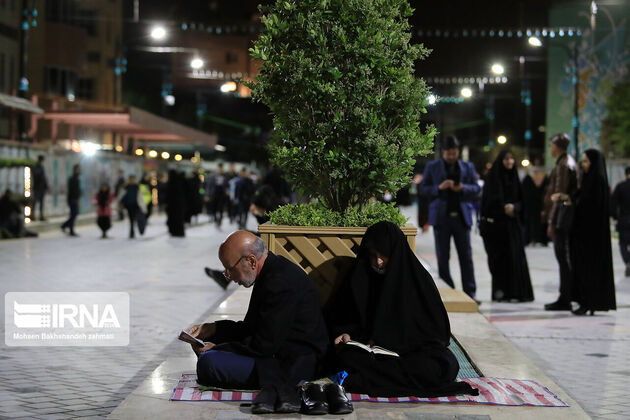 مشهد عبادت احیا