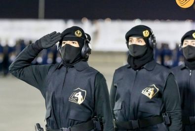 رژه زنان ارتش عربستان + عکس