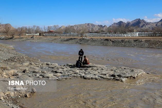 روان شدن مجدد آب در زاینده رود عکس: فاطمه نصر