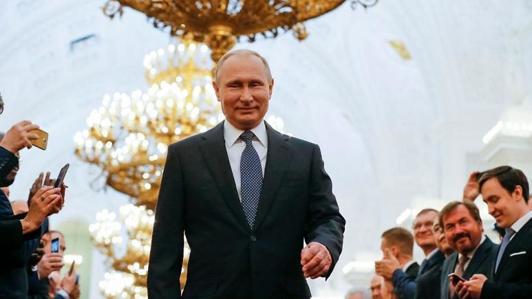 رای «آری» روس‌ها به سلطنت پوتین