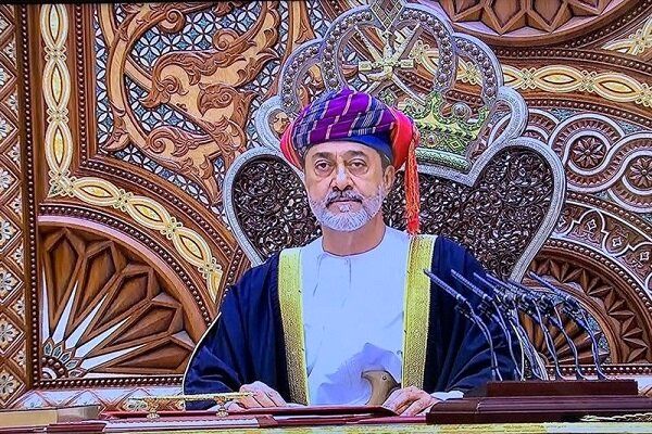سلطان عمان برای نخستین بار به انگلیس سفر می کند