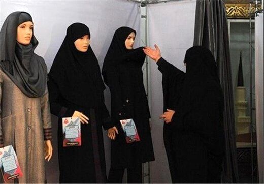 دستگاه‌های دولتی زنان بی حجاب را اخراج کنند!
