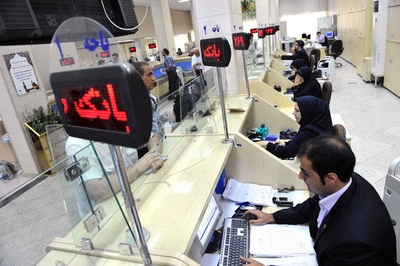 چالش های بانکداری ایران در سطح خرد و کلان