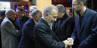محمدعلی نجفی آفتابی شد/ تصاویری از حضور در مراسم ختم مادر حداد عادل