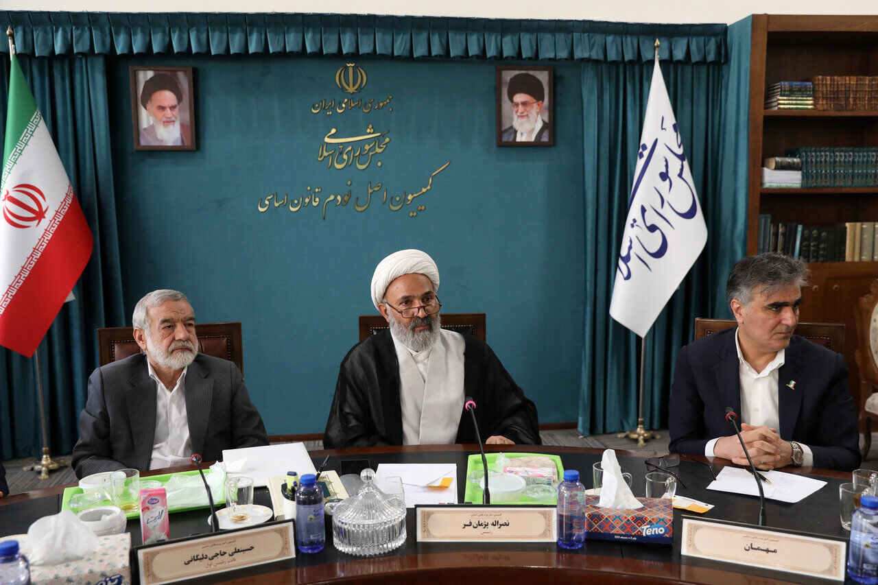 رئیسکل بانک مرکزی: ادغام بانک آینده با بانک ملی بدون انتقال ناترازی انجام میشود