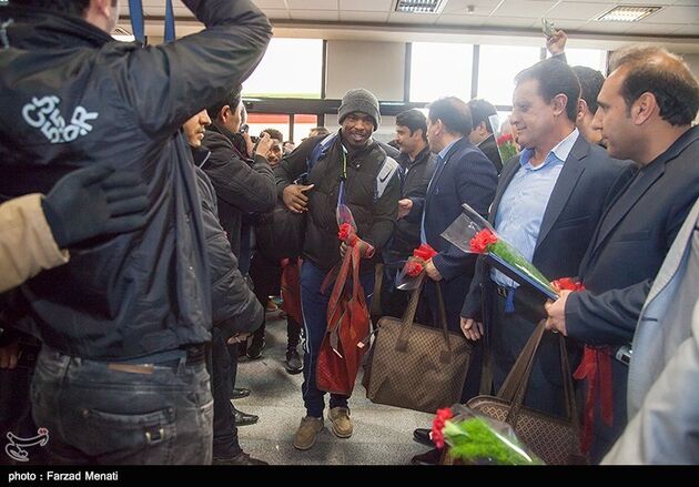 ورود تیم ملی کشتی آزاد آمریکا به کرمانشاه