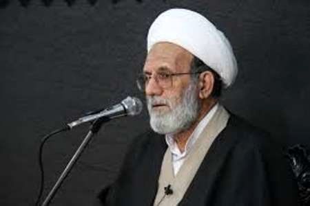 امام جمعه مشهد: در جنگ 12 روزه می‌خواستند پسر محمدرضا شاه را به جای پدر بنشانند / ضربه دشمن داخلی، فراتر از دشمن خارجی است